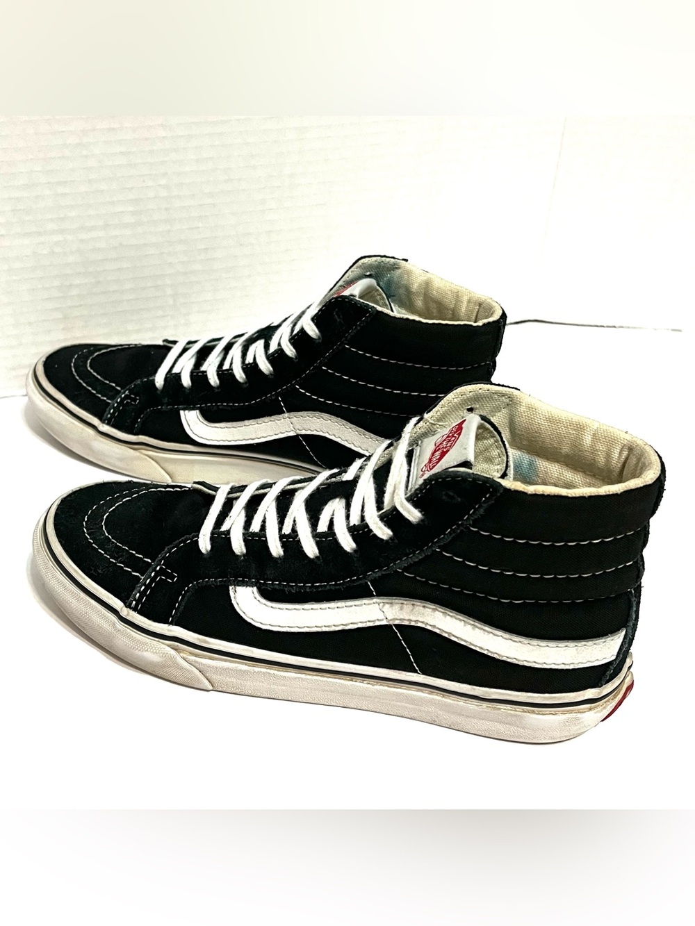 Vans Black and White Sk8-Hi Classic High-Top Sneakers Size 7